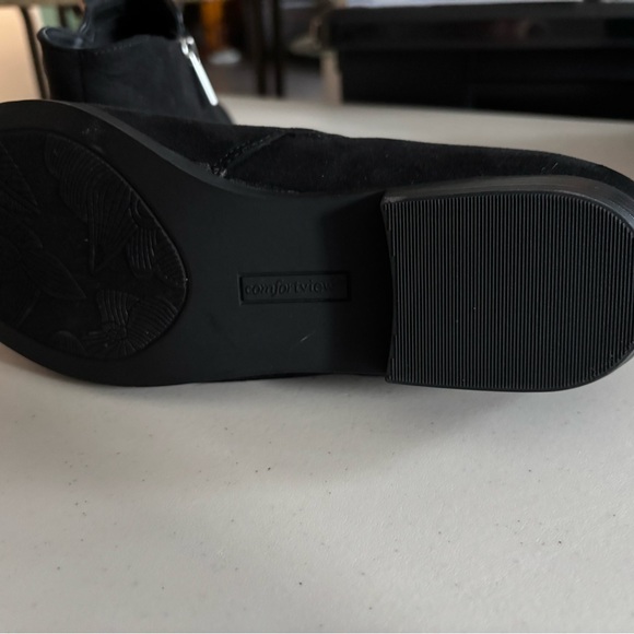 Black Ankle Boots with Zipper woman’s 9ww nwot never worn - Picture 4 of 5